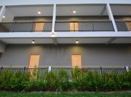 The Grey House Palai Phuket, appartement à Chalong