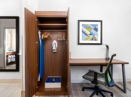 康若智選假日酒店及套房，康羅的飯店