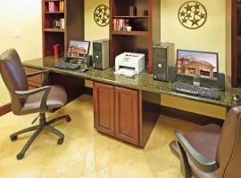 Holiday Inn Express Hotel & Suites Marshall by IHG