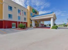 Holiday Inn Express and Suites Alpine, an IHG Hotel