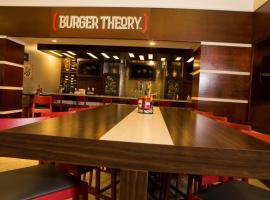 Holiday Inn Hotel & Suites Stockbridge-Atlanta I-75 by IHG – hotel w mieście Stockbridge