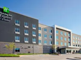 Holiday Inn Express & Suites Lubbock Central - Univ Area, an IHG Hotel