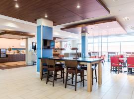 Holiday Inn Express & Suites Madison by IHG, hotel near Dane County Regional Airport - MSN, 