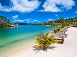 Holiday Inn Resort Vanuatu, an IHG Hotel: Port Vila şehrinde bir otel