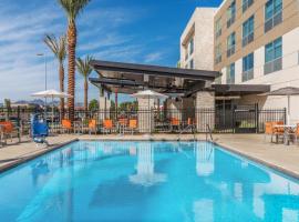 Holiday Inn Express & Suites Lake Havasu - London Bridge, an IHG Hotel, Hotel in Lake Havasu City