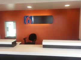 Motel 6 Bell Gardens: Bell Gardens şehrinde bir otel