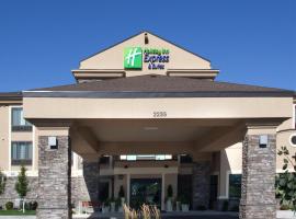 Holiday Inn Express & Suites Logan by IHG, hotel v destinaci Logan