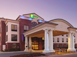 Holiday Inn Express & Suites Pine Bluff/Pines Mall, an IHG Hotel、パインブラフのホテル