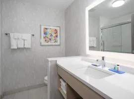 Holiday Inn Express & Suites - Denver NE - Brighton by IHG