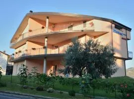 Hotel 660