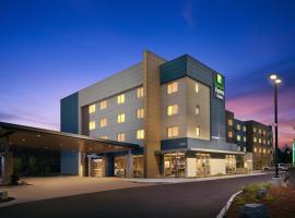 Holiday Inn Express & Suites - Portland Airport - Cascade Stn, an IHG Hotel, hotel near Portland International Airport - PDX, 