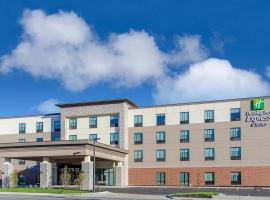 Holiday Inn Express & Suites - Atchison, an IHG Hotel, hotell i Atchison