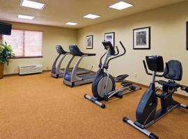 Holiday Inn Express Hotel & Suites Kendall East-Miami by IHG, hotel v destinaci Kendall