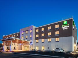 Holiday Inn Express & Suites - Medford, an IHG Hotel, khách sạn ở Medford