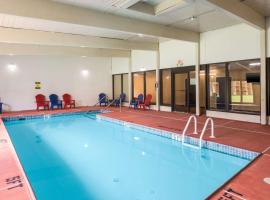 Fairmount Inn & Suites - Stroudsburg, Poconos, hotel v destinaci Delaware Water Gap
