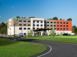 Holiday Inn Express Queensbury-Lake George Area, an IHG Hotel, hotel u gradu 'Queensbury'