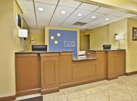 Holiday Inn Express Hotel and Suites Harrington - Dover Area, an IHG Hotel, hotel cerca de Killens Pond Water Park, Harrington