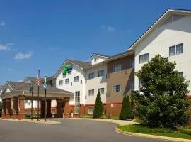 Holiday Inn Express & Suites Charlottesville - Ruckersville, an IHG Hotel