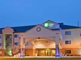 Holiday Inn Express Hotel & Suites Lincoln South, an IHG Hotel, hotel care acceptă animale de companie din Lincoln