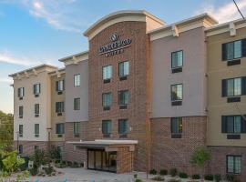 Candlewood Suites Bloomington, an IHG Hotel, מלון בבלומינגטון