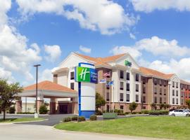 Holiday Inn Express Hotel & Suites Shawnee I-40 by IHG, hotel v destinaci Shawnee