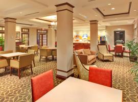 Holiday Inn Express Hotel & Suites Brockville, an IHG Hotel, hotel en Brockville