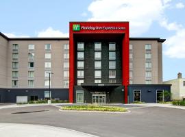 Holiday Inn Express & Suites Oshawa Downtown - Toronto Area by IHG, hotel em Oshawa