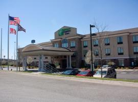 Holiday Inn Express & Suites Youngstown West I 80, an IHG Hotel, posada u hostería en Austintown