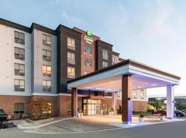 Holiday Inn Express Hotel & Suites Milton, an IHG Hotel, hotel a prop de Milton GO Station, a Milton