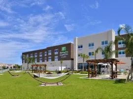 Holiday Inn Express & Suites Trinity by IHG