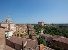 Palazzo Piccolomini