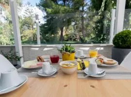 Apollo Bed & Breakfast