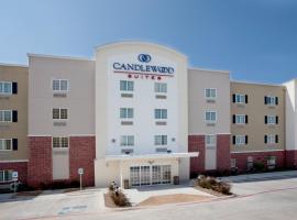 Candlewood Suites San Antonio NW Near SeaWorld, an IHG Hotel, hotel con estacionamiento en San Antonio