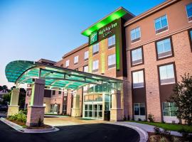 Holiday Inn & Suites - Savannah Airport - Pooler, an IHG Hotel, hotel a prop de Aeroport internacional de Savannah/Hilton Head - SAV, 