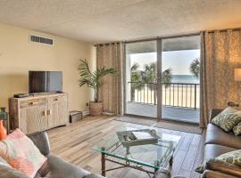 Chic Myrtle Beach Seaside Escape with Pool Access!