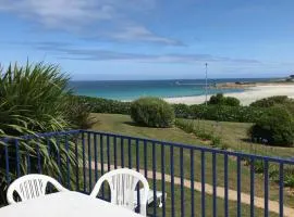 Duplex piscine et vue mer