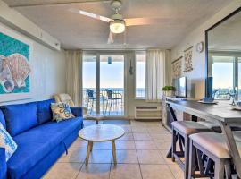 Oceanfront Resort-Style Getaway - Walk to Beach!, hotell i Daytona Beach