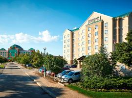 Staybridge Suites Oakville Burlington, an IHG Hotel, хотел в Оуквил