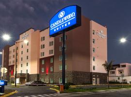 Candlewood Suites - Queretaro Juriquilla, an IHG Hotel, hotell med basseng i Querétaro