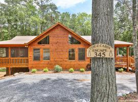 COE-Z Cabin Escape - Beautiful, spacious ranch style cabin with Three King Bedrooms., hotel in Mineral Bluff