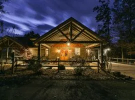 EAGLES CREST - Long Range Layered Mountain Views in peaceful neighborhood!