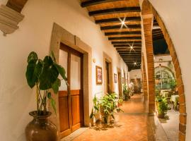 Hotel Mesón de los Remedios, hotel v destinaci Morelia