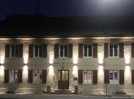 Hôtel de Ville, Hotel in Les Verrières