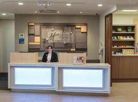 Holiday Inn Express & Suites - Belleville by IHG, ξενοδοχείο σε Belleville