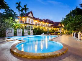Phuwanalee Resort, hotelli Mu Sissa lähellä maamerkkiä The Prasenchit Mansion, Villa Musée