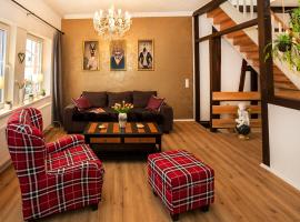 Alte Schreinerei, charmantes Ferienhaus gegenüber der Loreley, cheap hotel in Sankt Goar