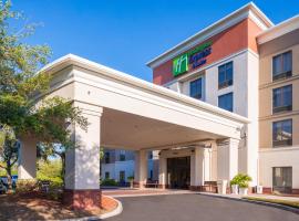 Holiday Inn Express Hotel & Suites Tampa-Anderson Road-Veterans Exp, an IHG Hotel、タンパにあるビッグキャット・レスキューの周辺ホテル