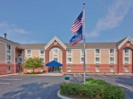 Candlewood Suites - East Syracuse - Carrier Circle, an IHG Hotel、イースト・シラキ​​ュースにあるシラキューズ・ハンコック国際空港 - SYRの周辺ホテル