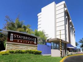 Staybridge Suites Guadalajara Expo, an IHG Hotel, viešbutis mieste Gvadalachara, netoliese – Plaza del Sol aikštė