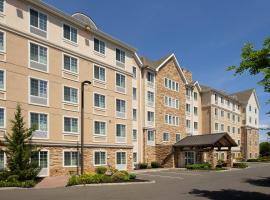 Staybridge Suites North Brunswick by IHG, hotel u gradu 'North Brunswick'